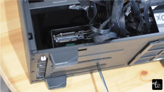 How to install an SSD or HDD